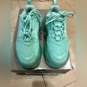 SOLD!Balenciaga Triple S Sneakers-SOLD